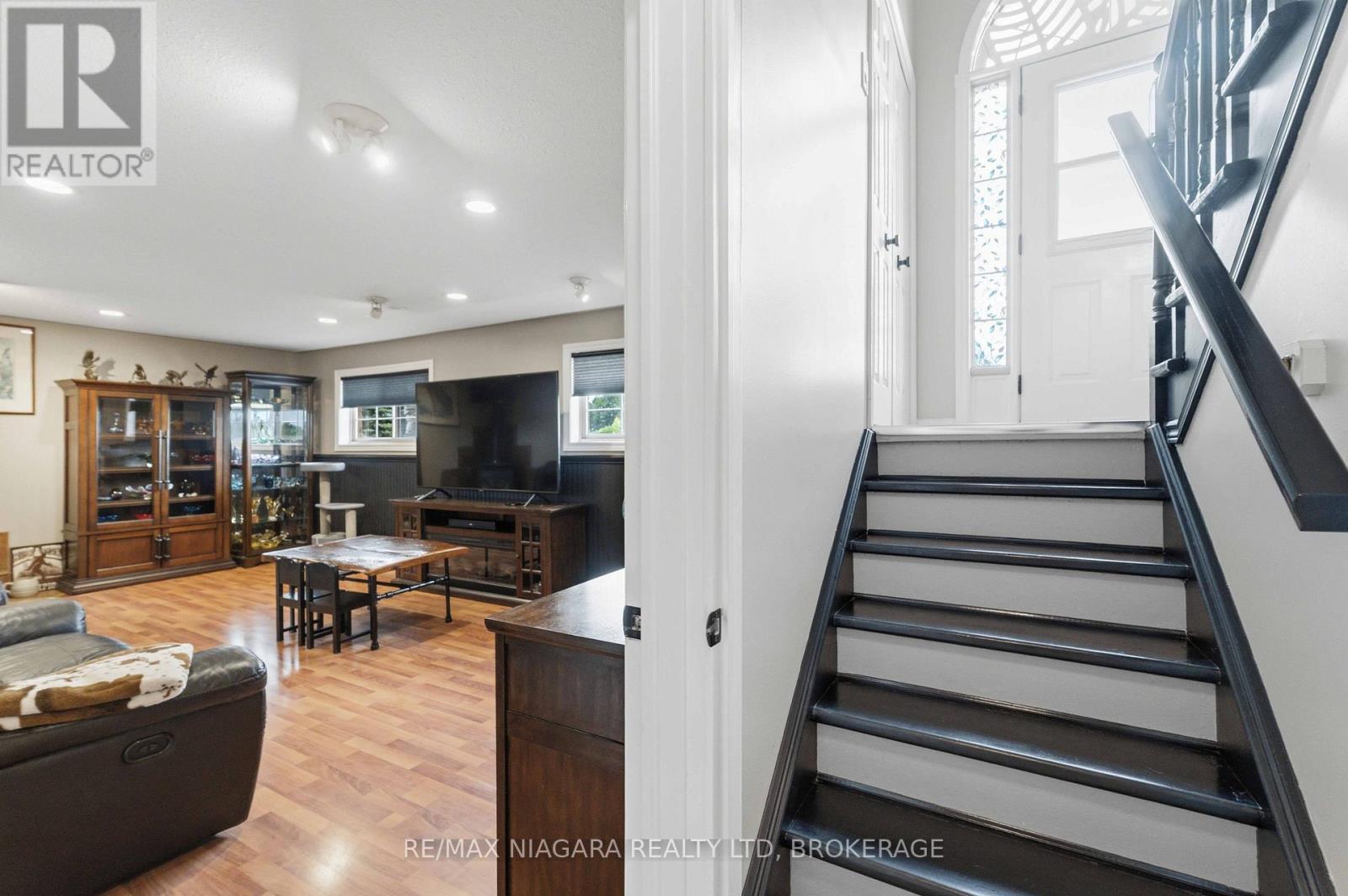 661 CARL ROAD - 21