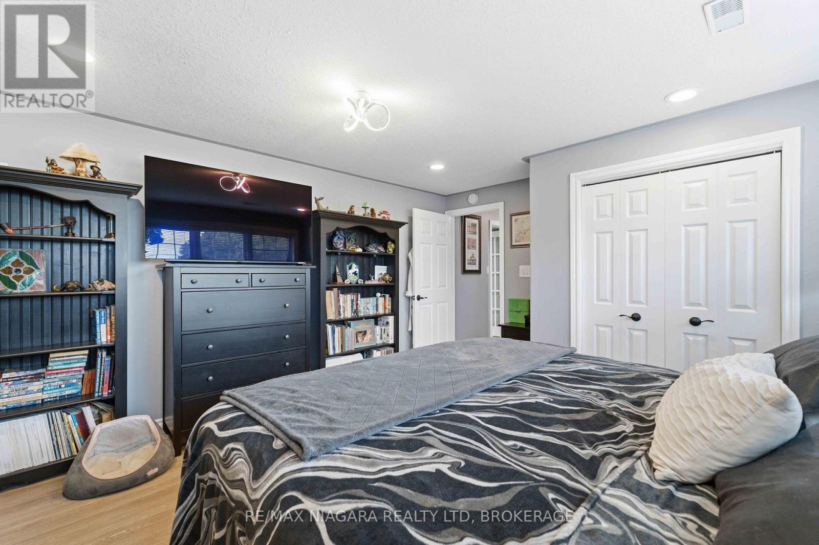661 CARL ROAD - 27