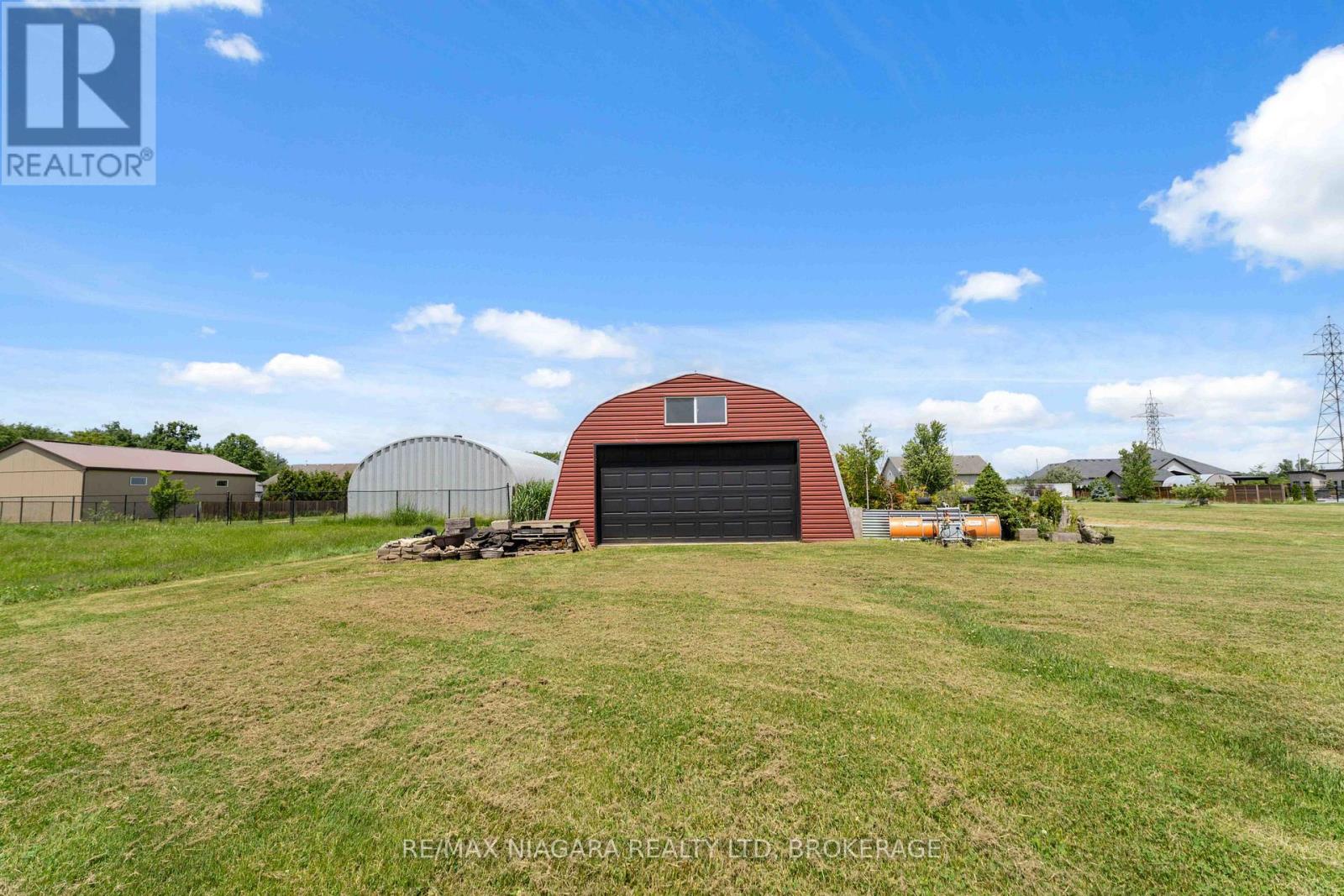 661 CARL ROAD - 41