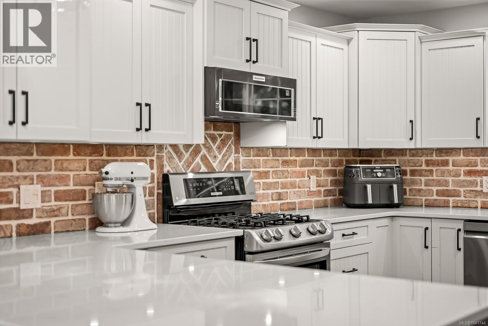 829 Lazo Rd - 3