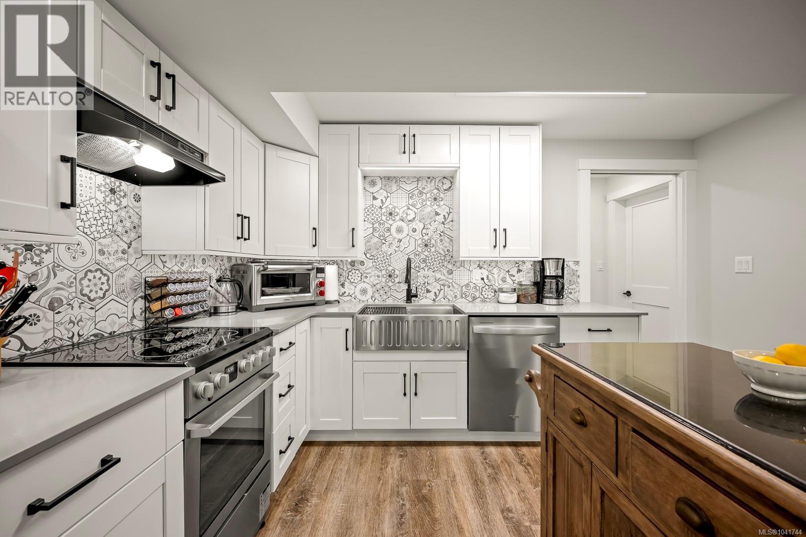 829 Lazo Rd - 35