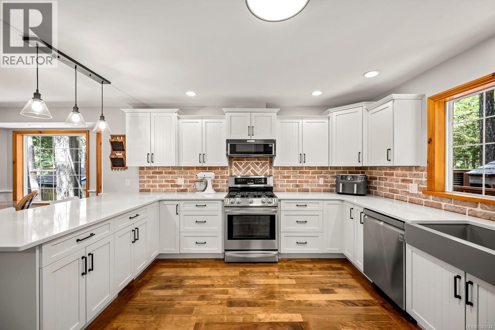 829 Lazo Rd - 5