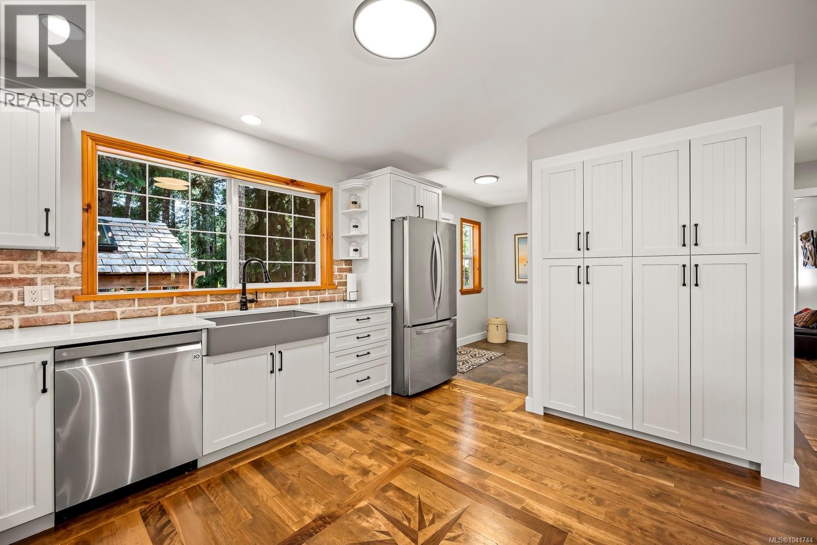 829 Lazo Rd - 7