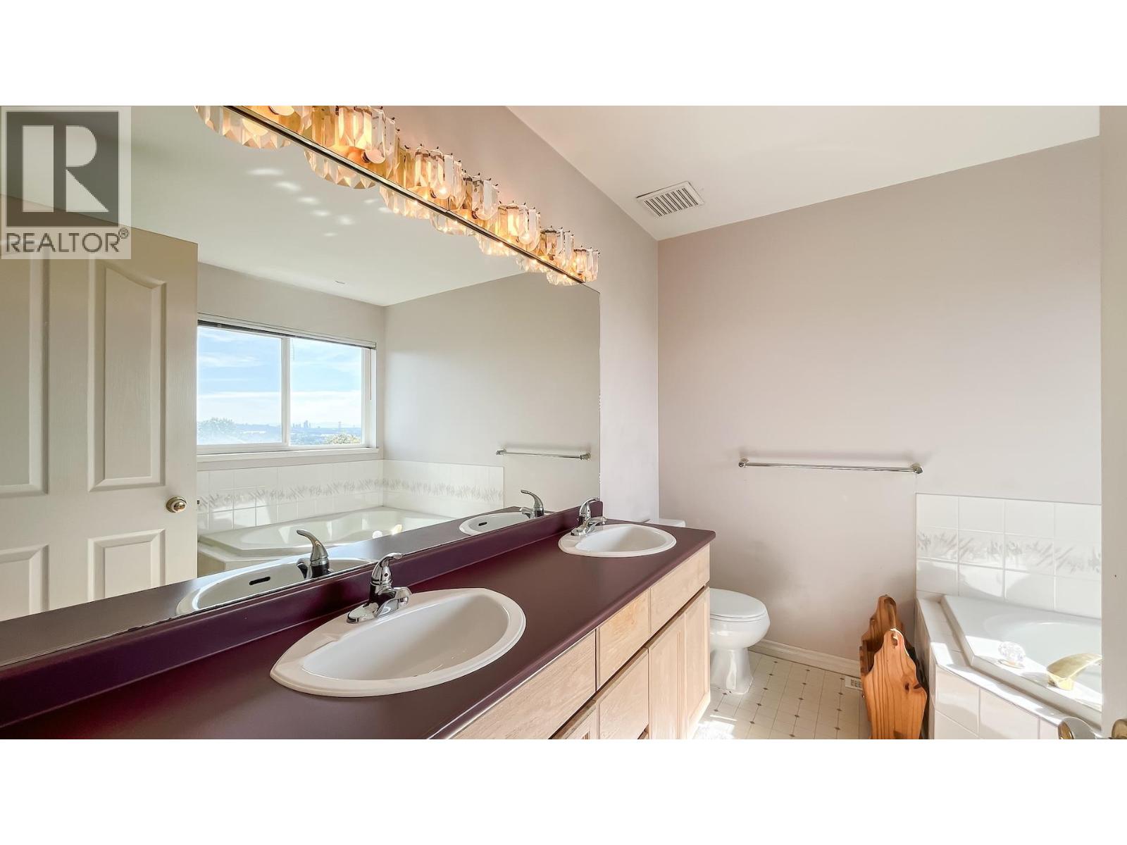 1161 COUTTS WAY, Port Coquitlam