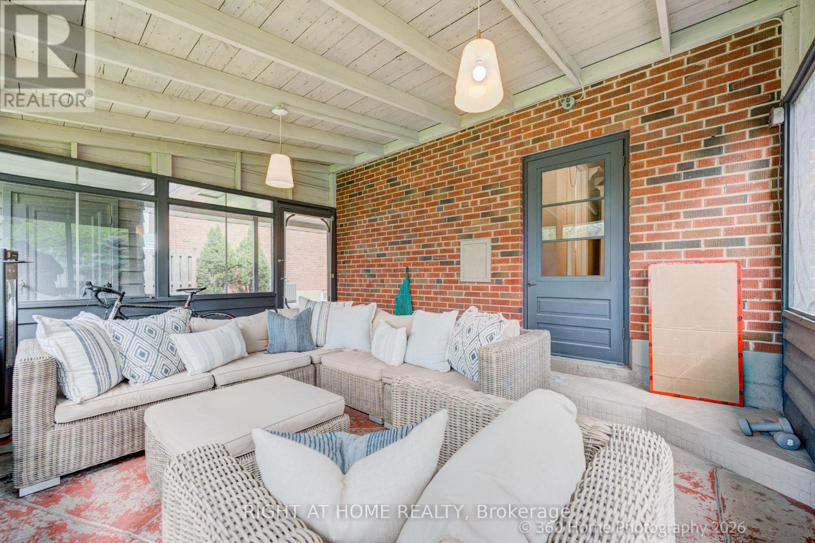 1493 CONSTANCE DRIVE - 21