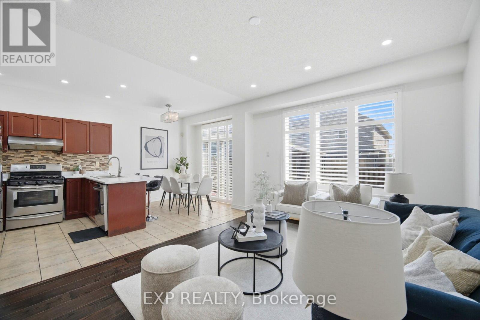 37 TOTTEN DRIVE - 11