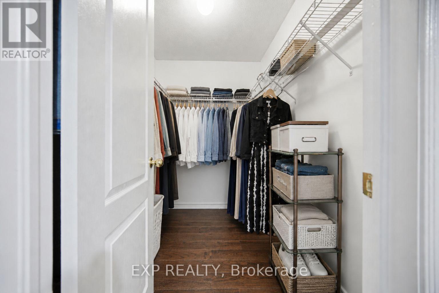37 TOTTEN DRIVE - 24