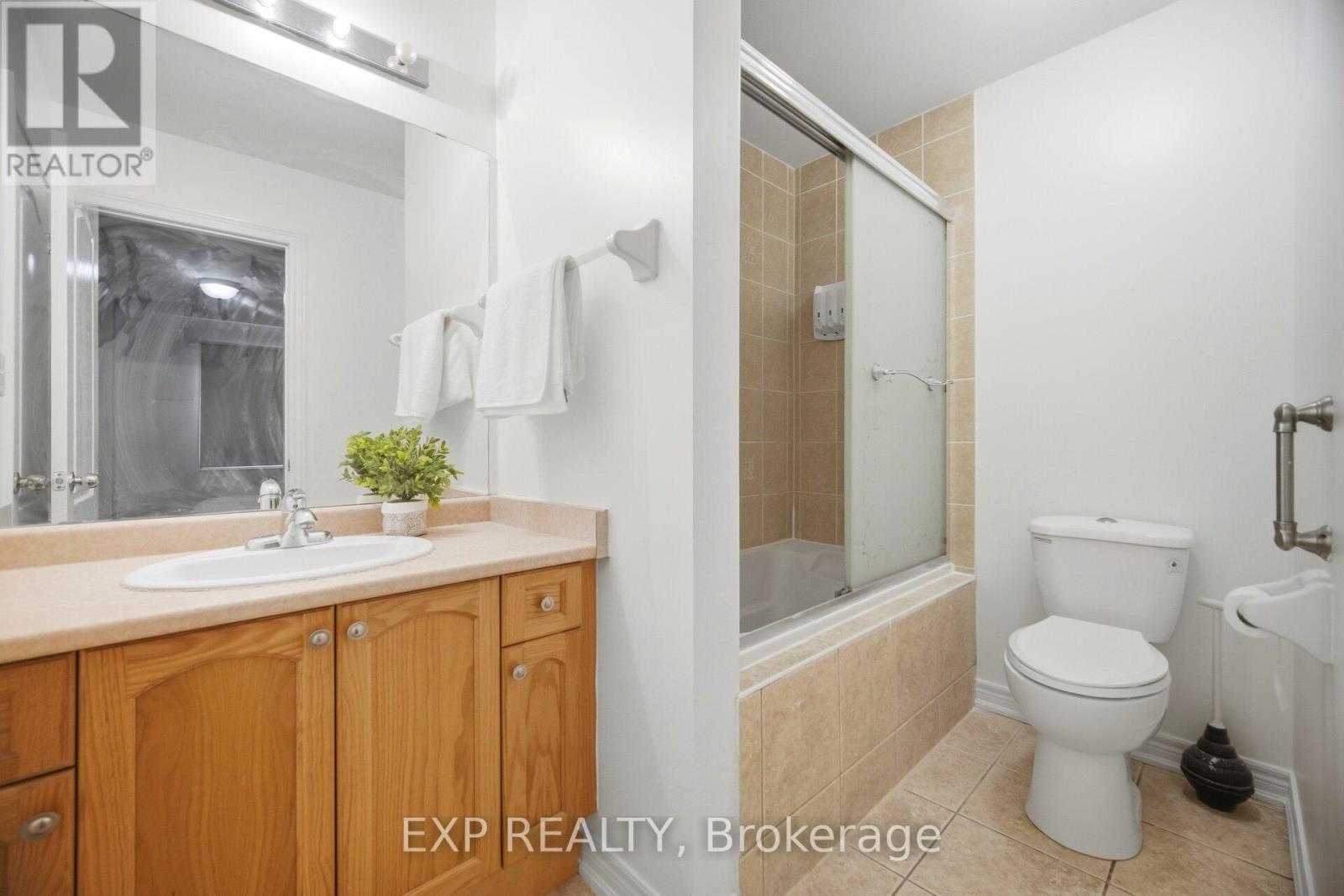 37 TOTTEN DRIVE - 28