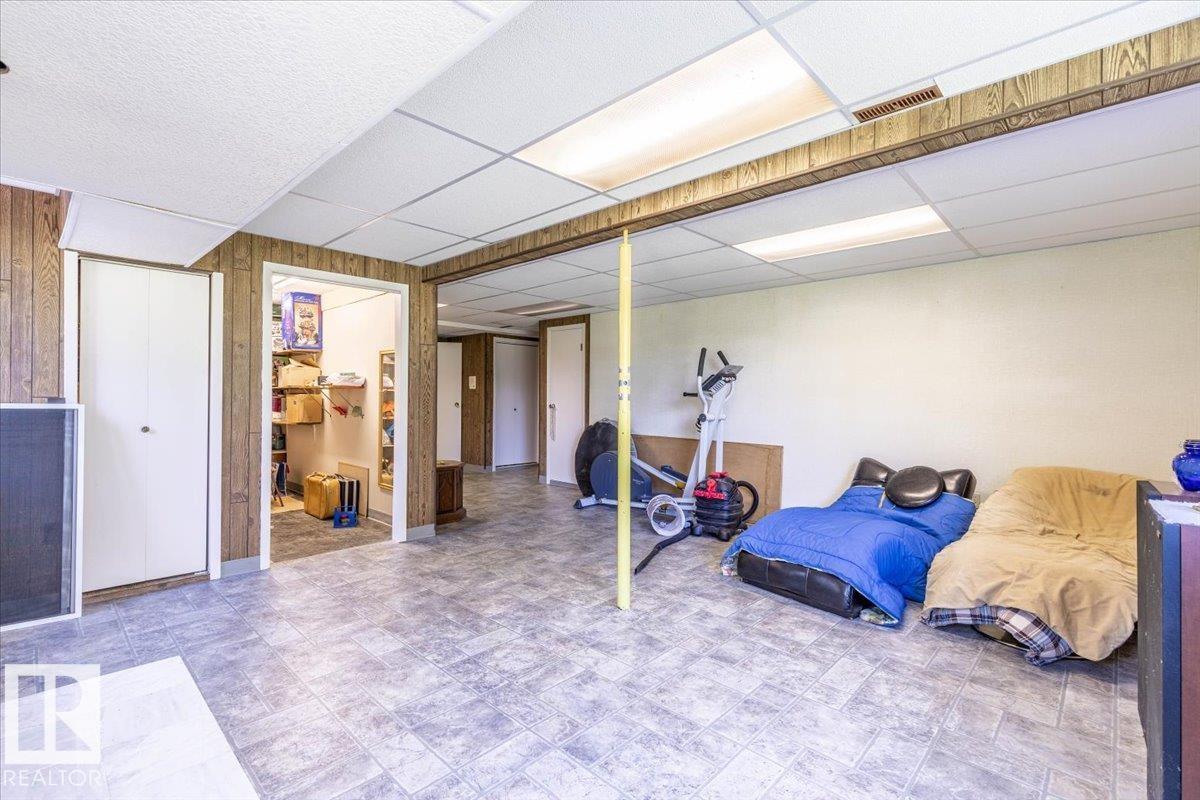 #8 465070 RGE ROAD 20 - 29