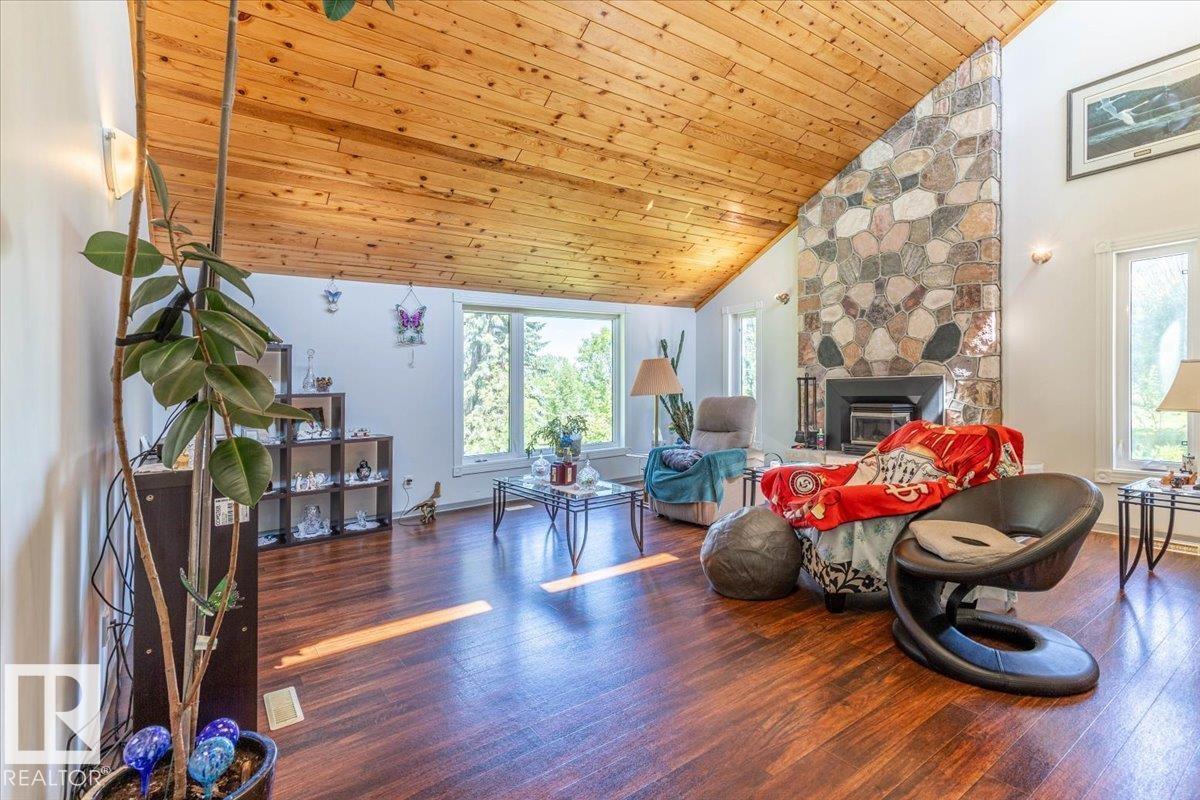 #8 465070 RGE ROAD 20 - 5