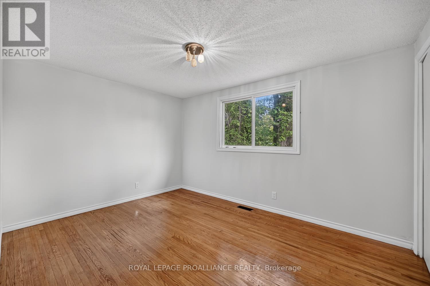 59 ABBOTT STREET - 17