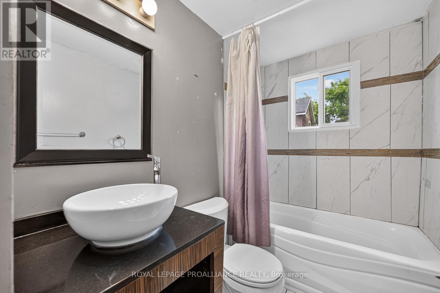 59 ABBOTT STREET - 19