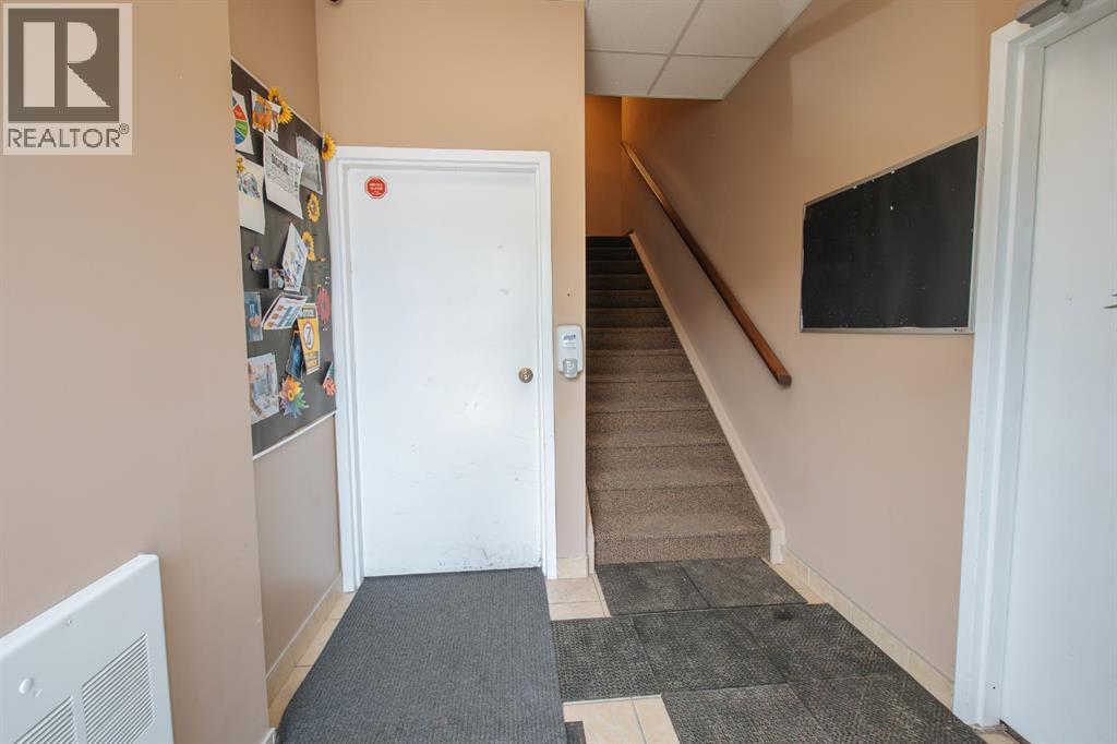 32 Westwinds Crescent Northeast - Photo 10