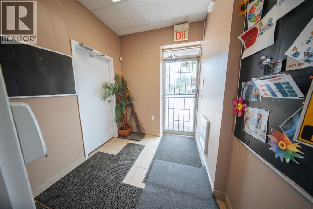 32 Westwinds Crescent Northeast - Photo 11