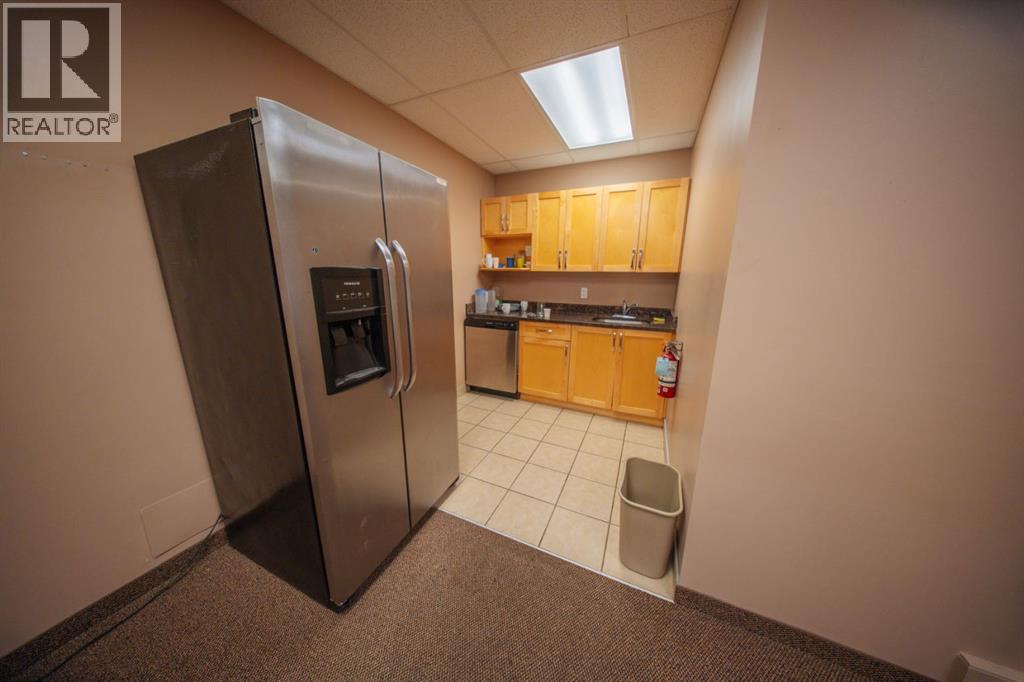 32 Westwinds Crescent Northeast - Photo 14