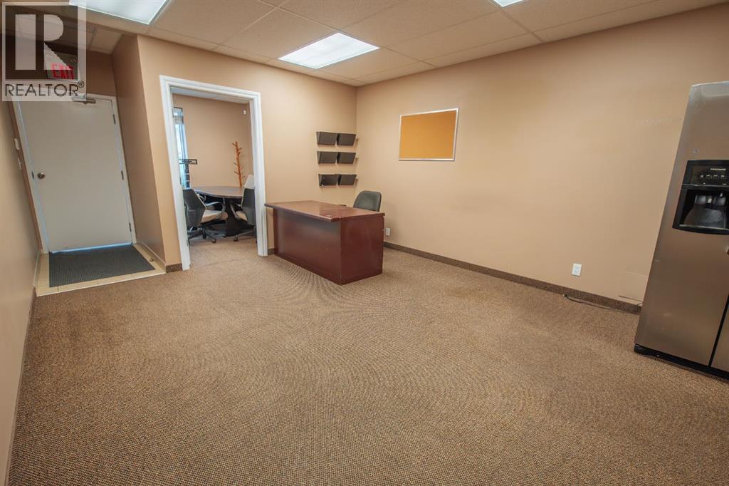 32 Westwinds Crescent Northeast - Photo 15
