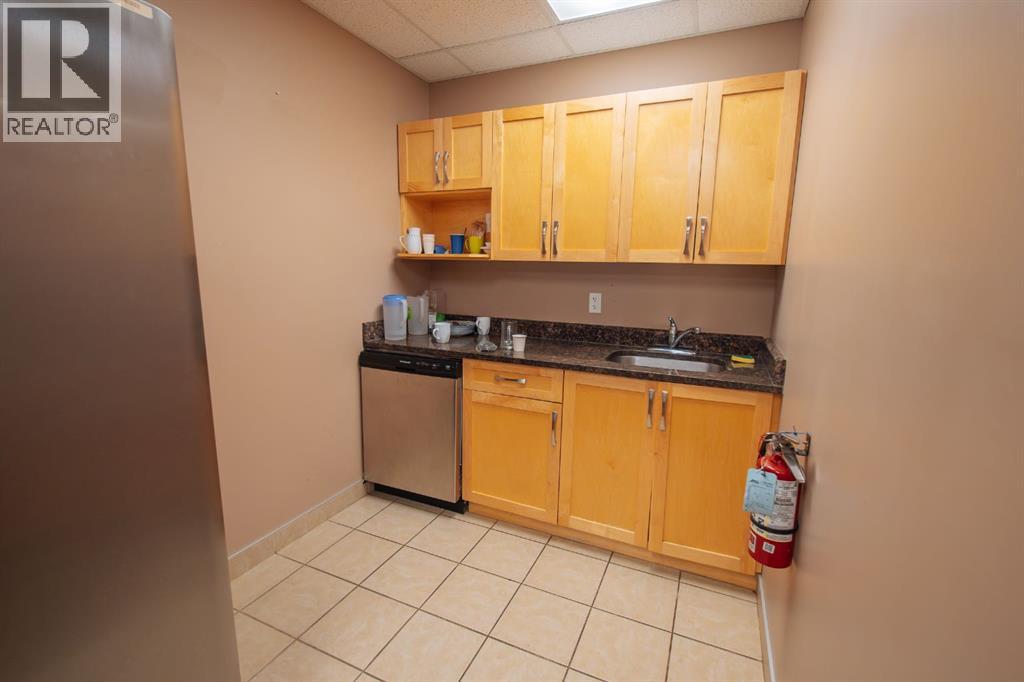 32 Westwinds Crescent Northeast - Photo 18
