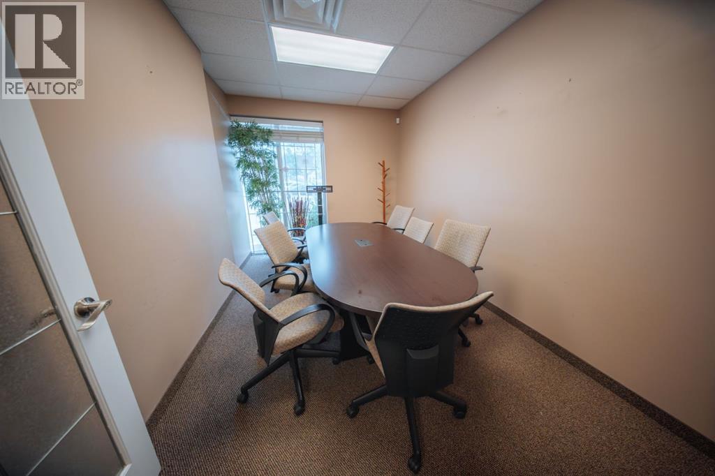 32 Westwinds Crescent Northeast - Photo 8