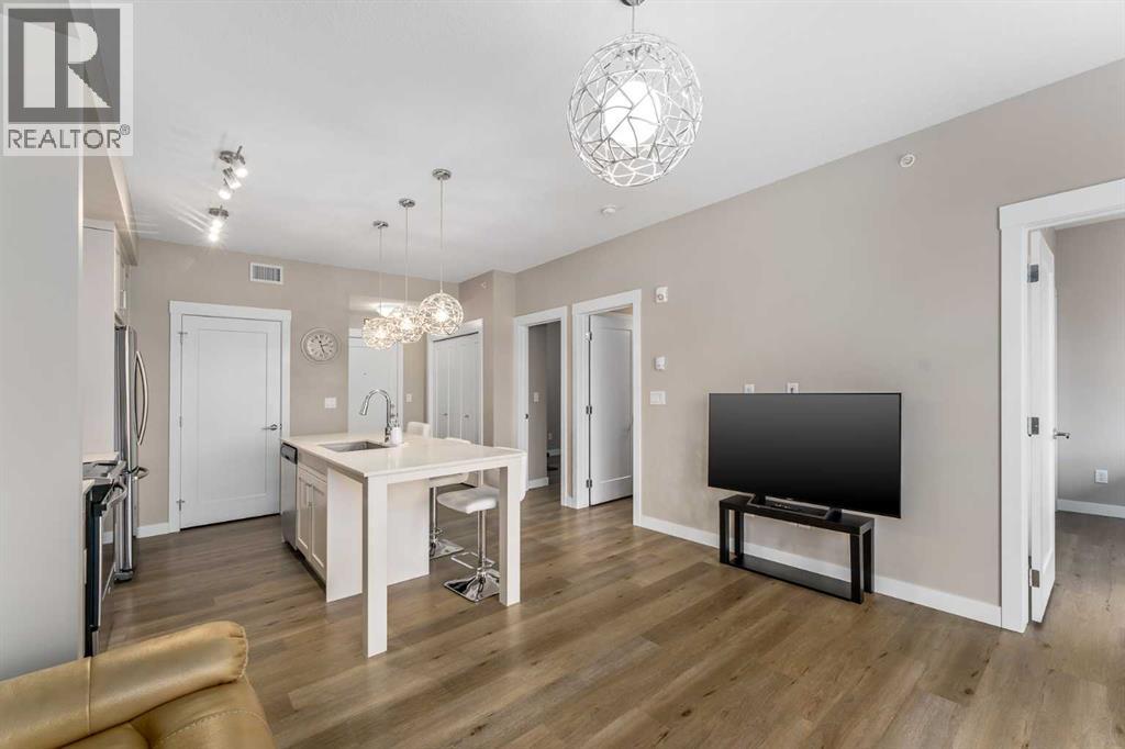 #410 35 Walgrove Walk SE - 4