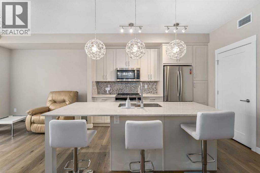 #410 35 Walgrove Walk SE - 2