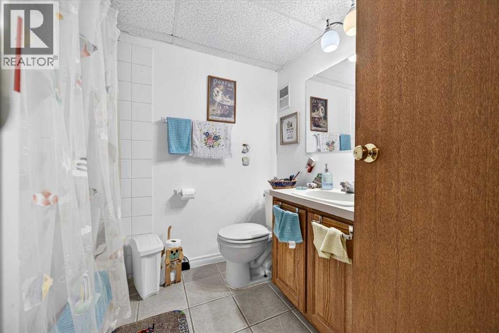 4823 49 Street — photo 10