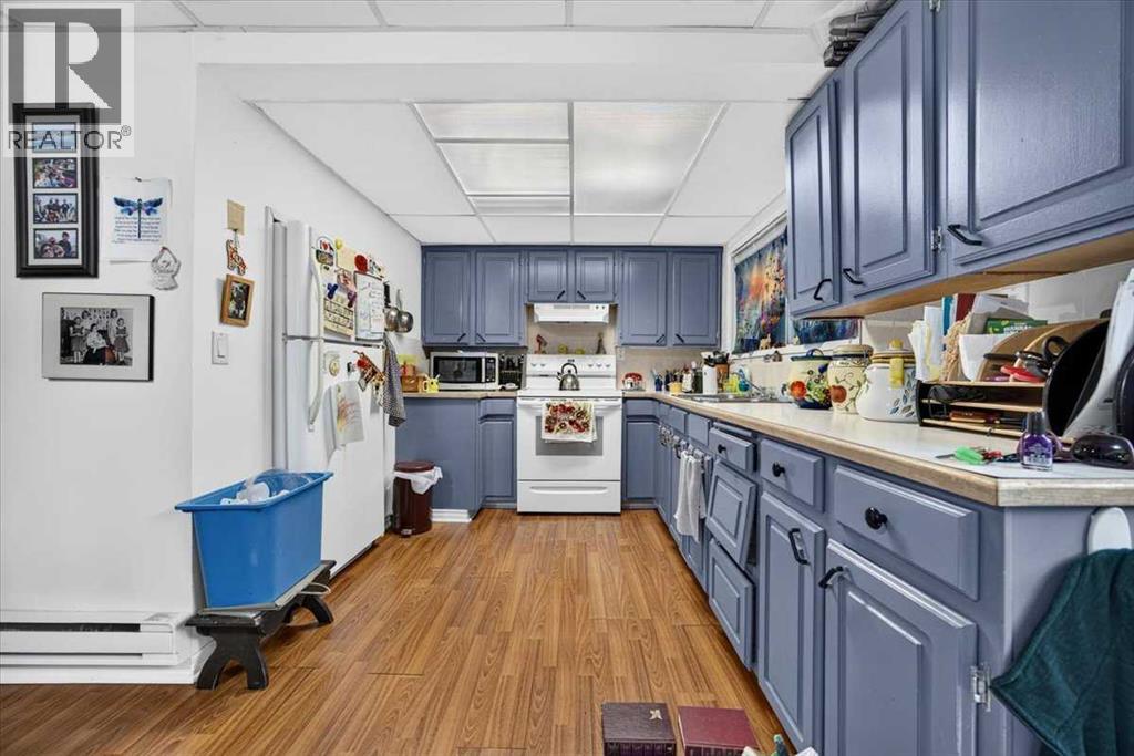 4823 49 Street — photo 11