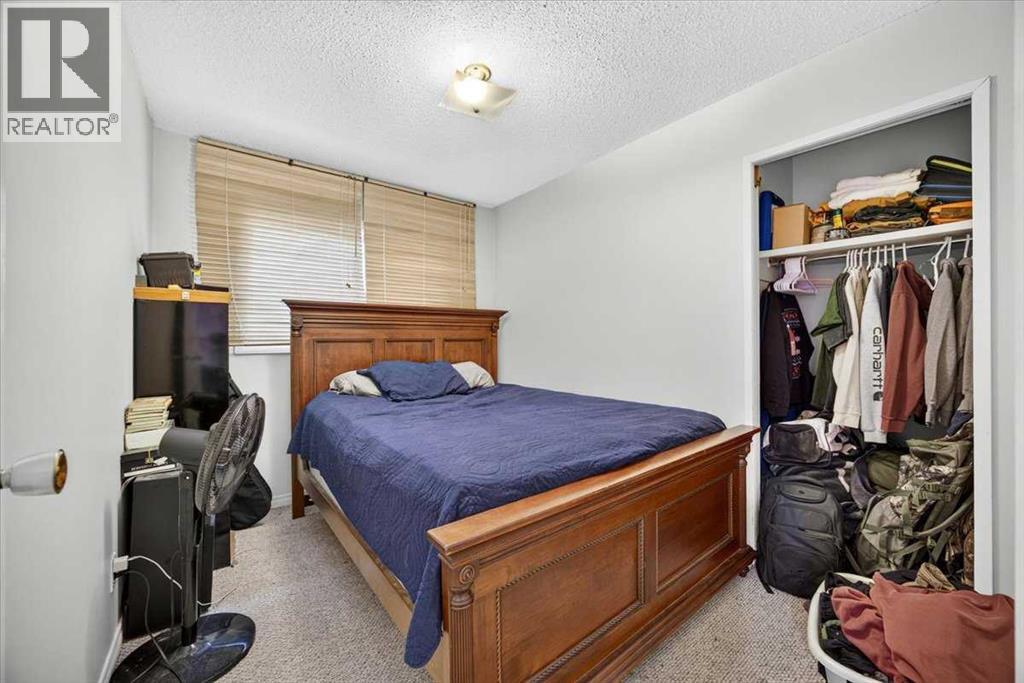 4823 49 Street — photo 6