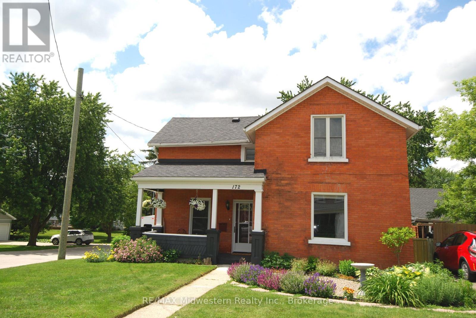 172 ELORA STREET S - 1
