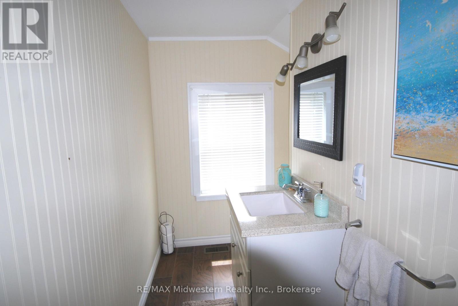 172 ELORA STREET S - 14