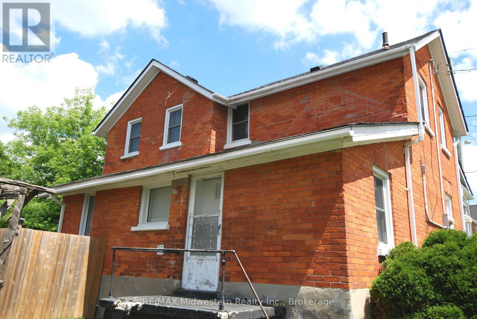 172 ELORA STREET S - 3