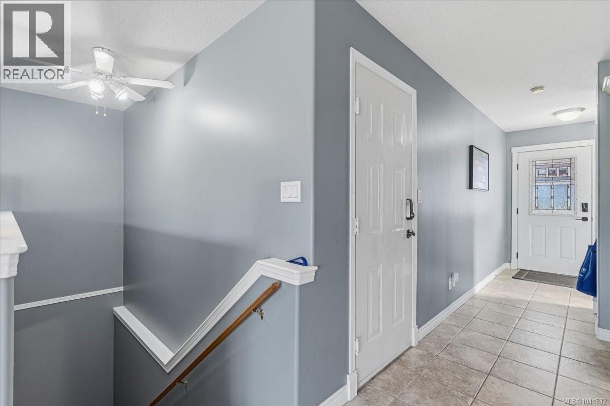 4755 Fairbrook Cres - 17