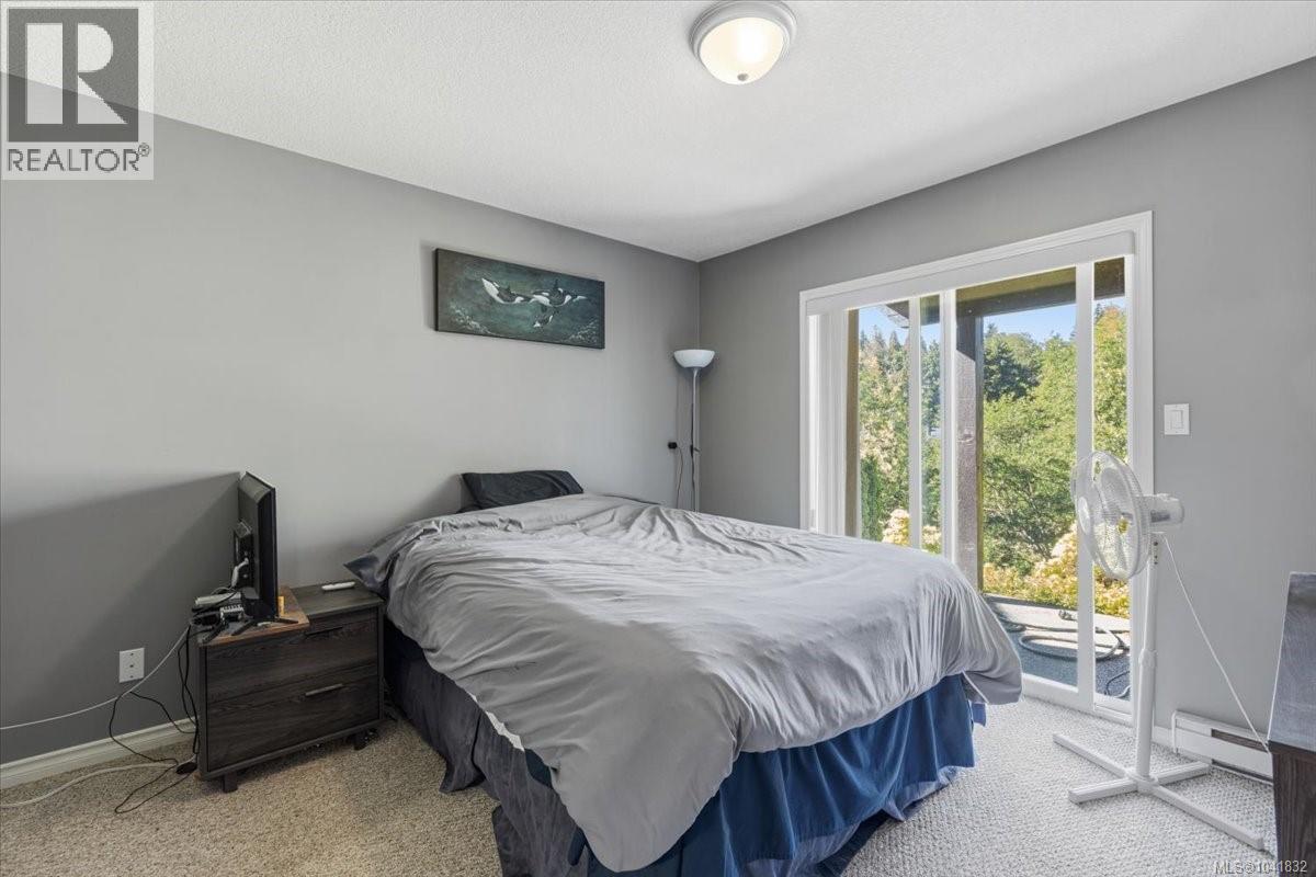4755 Fairbrook Cres - 19
