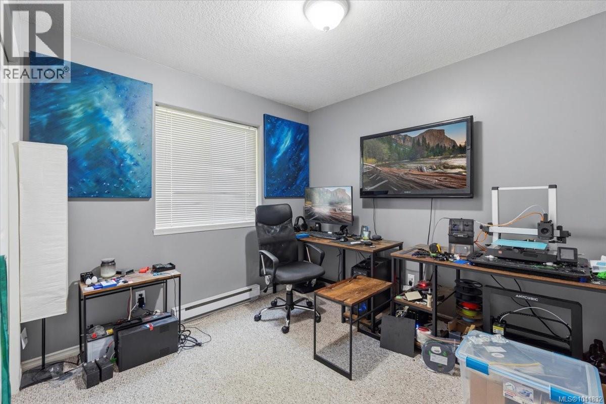 4755 Fairbrook Cres - 22