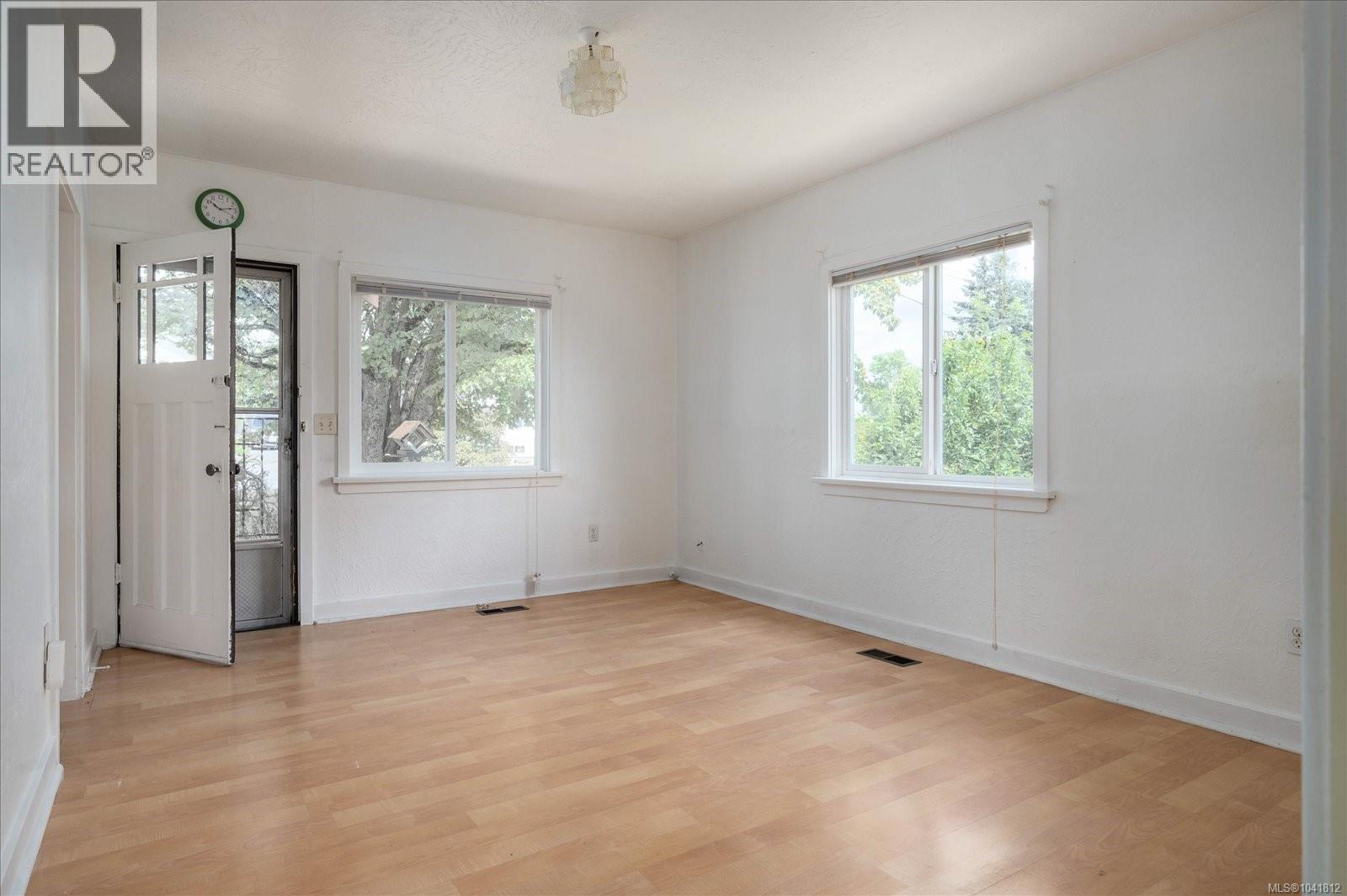 317 Baden Powell St - 4