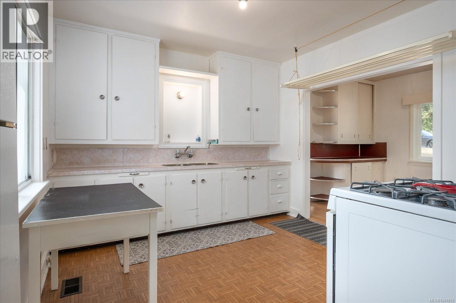 317 Baden Powell St - 11