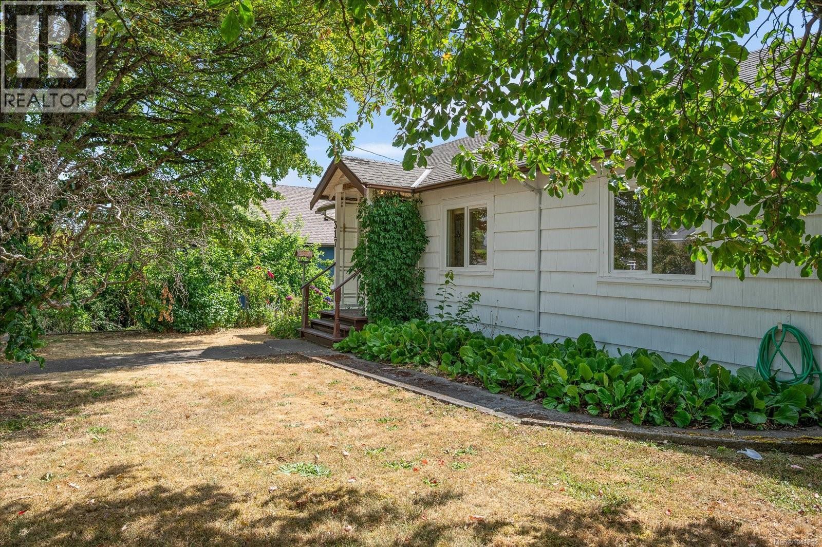 317 Baden Powell St - 1