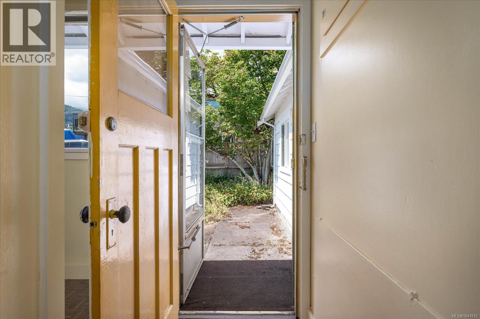317 Baden Powell St - 24