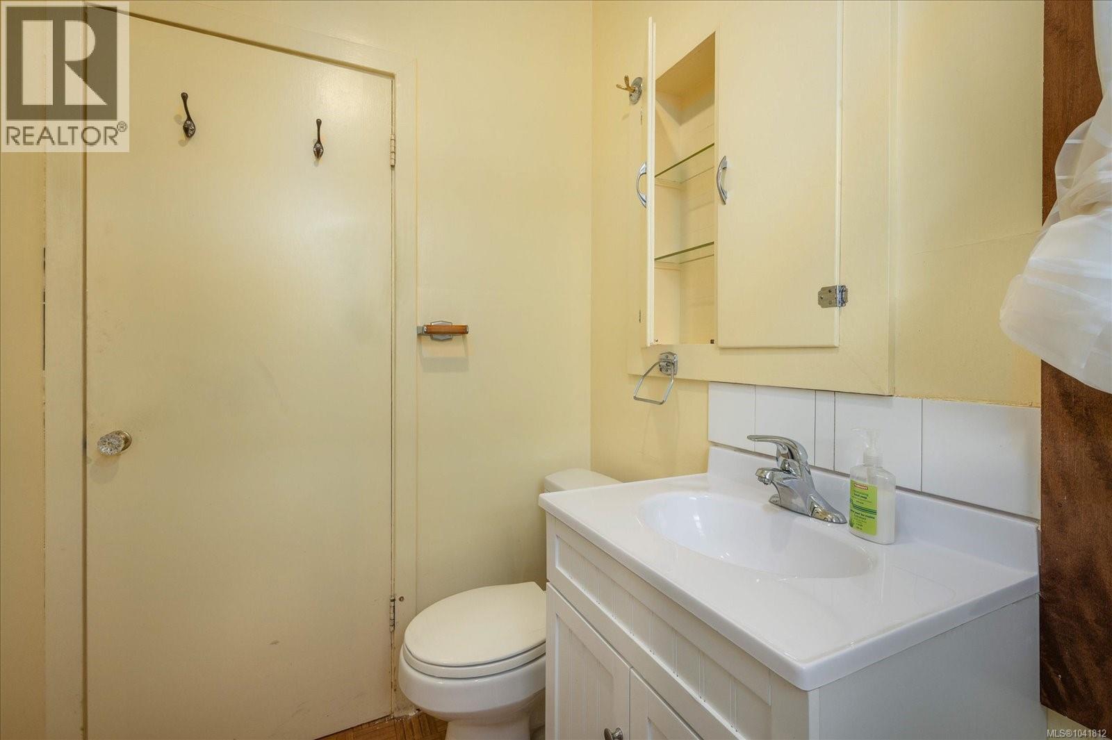 317 Baden Powell St - 21