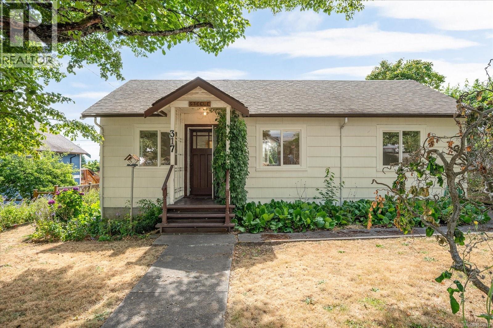 317 Baden Powell St - 35