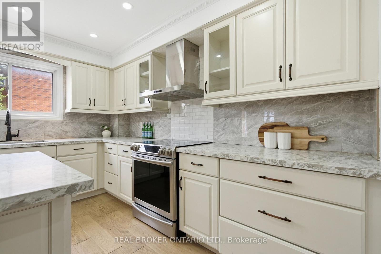 94 ROXANA AVENUE - 15