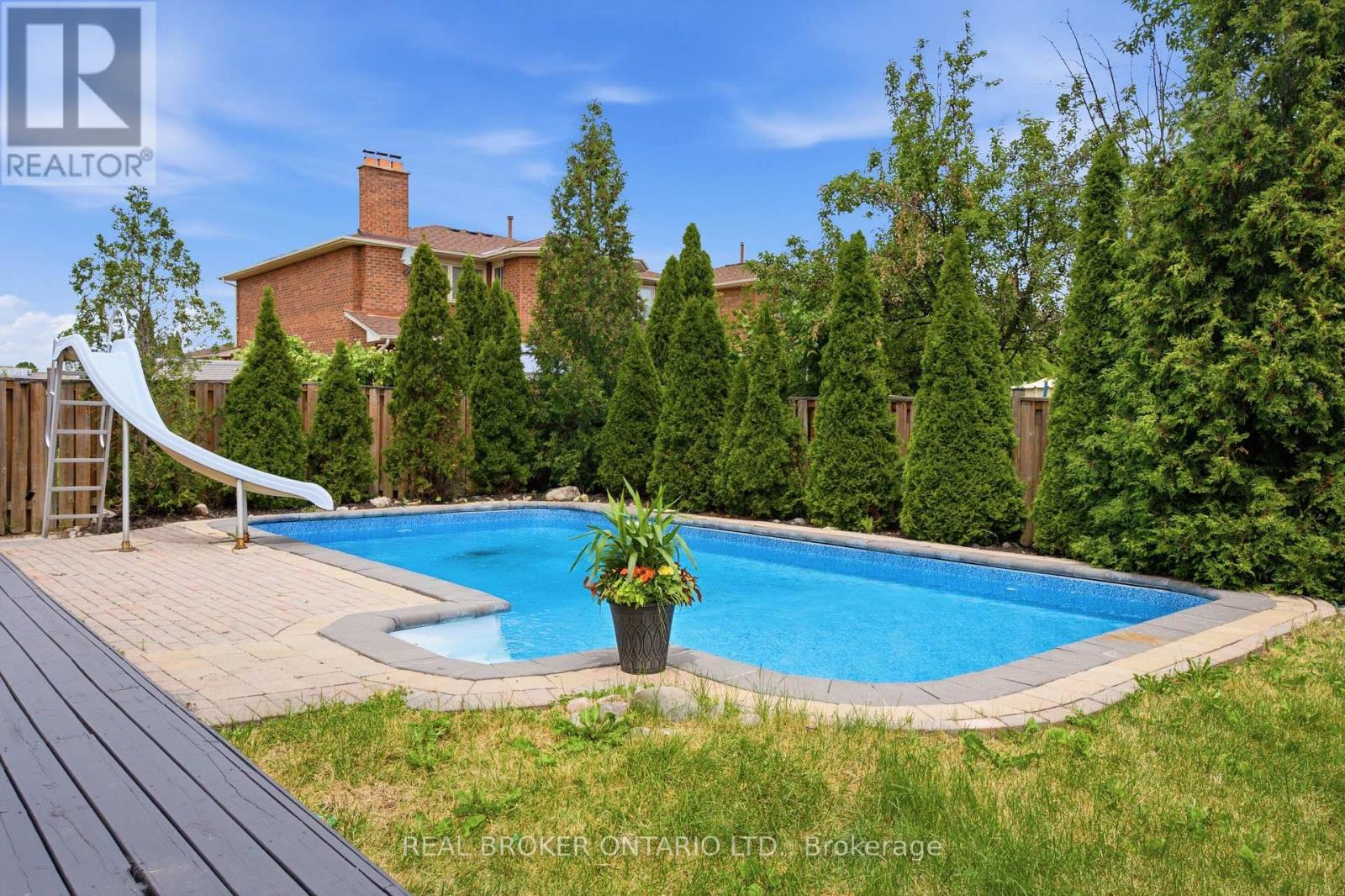 94 ROXANA AVENUE - 46