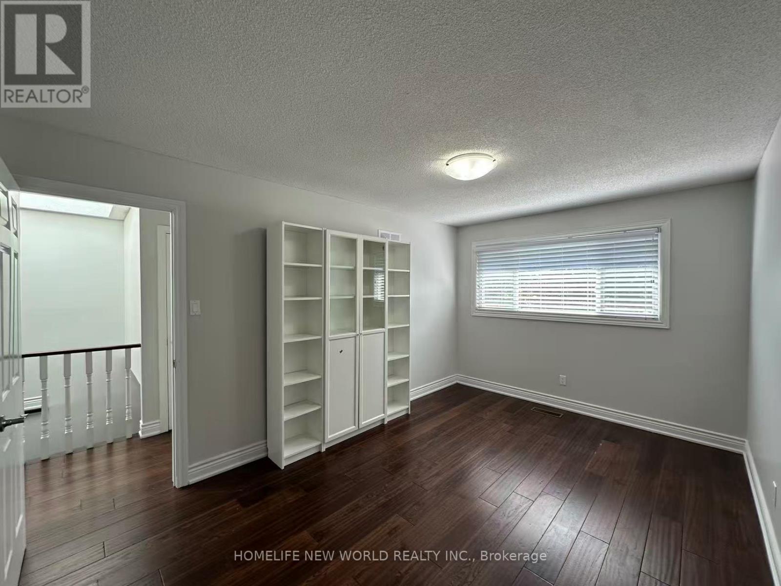 10 EPPING COURT - 13