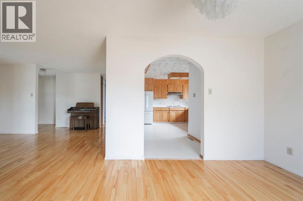 70 Hill Drive — photo 8
