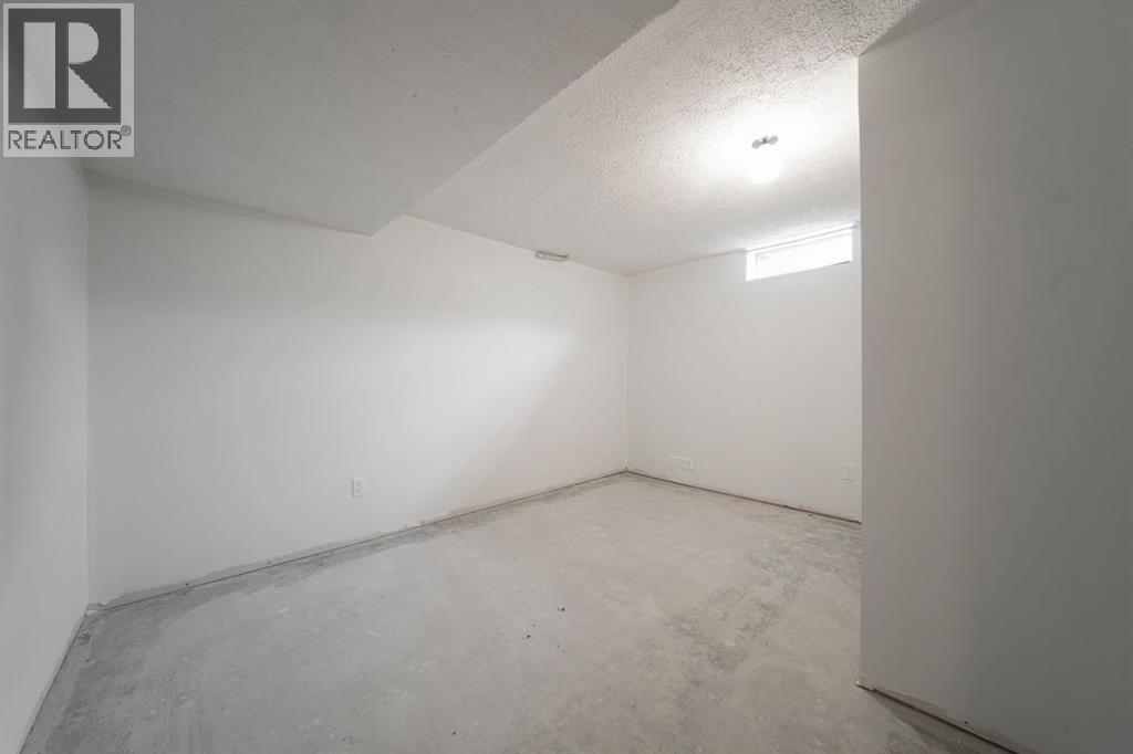 70 Hill Drive — photo 32