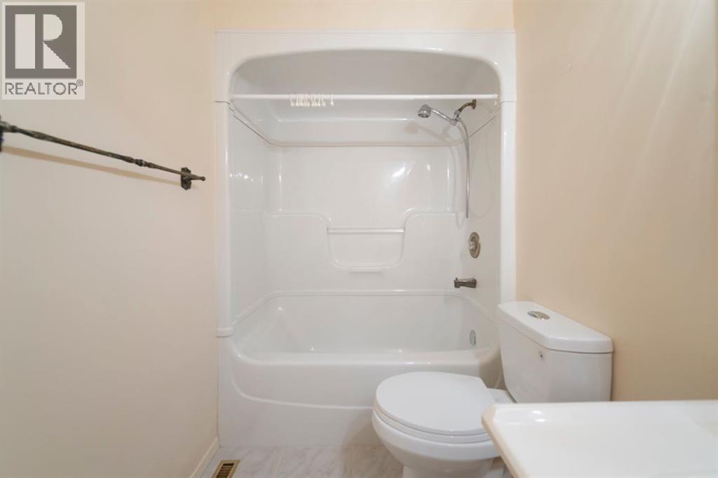 70 Hill Drive — photo 37