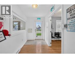 270 Mill Road, photo 2