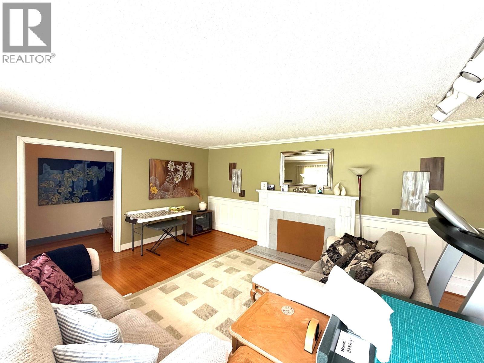 2041 Abbott Street - 20