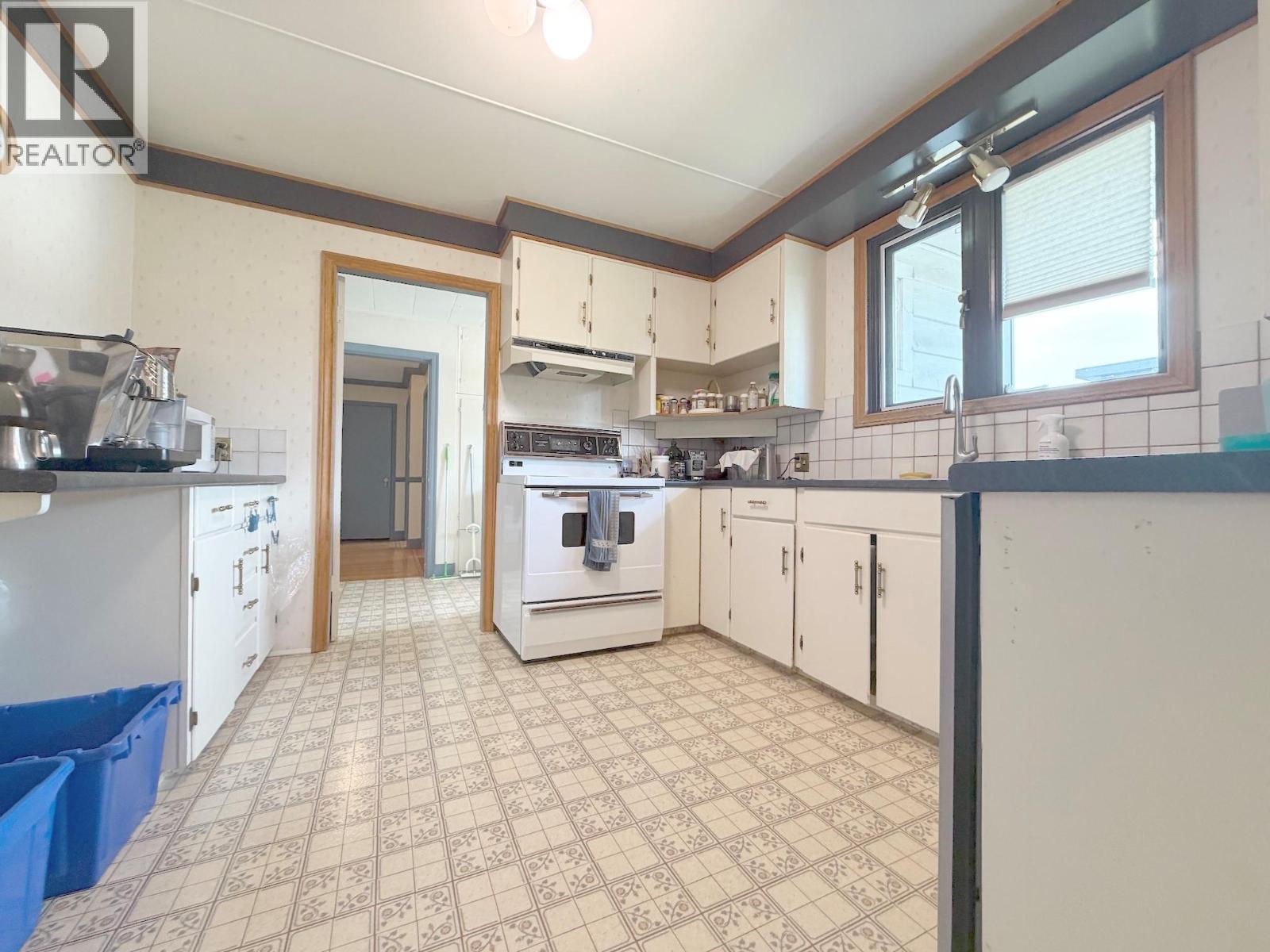2041 Abbott Street - 23