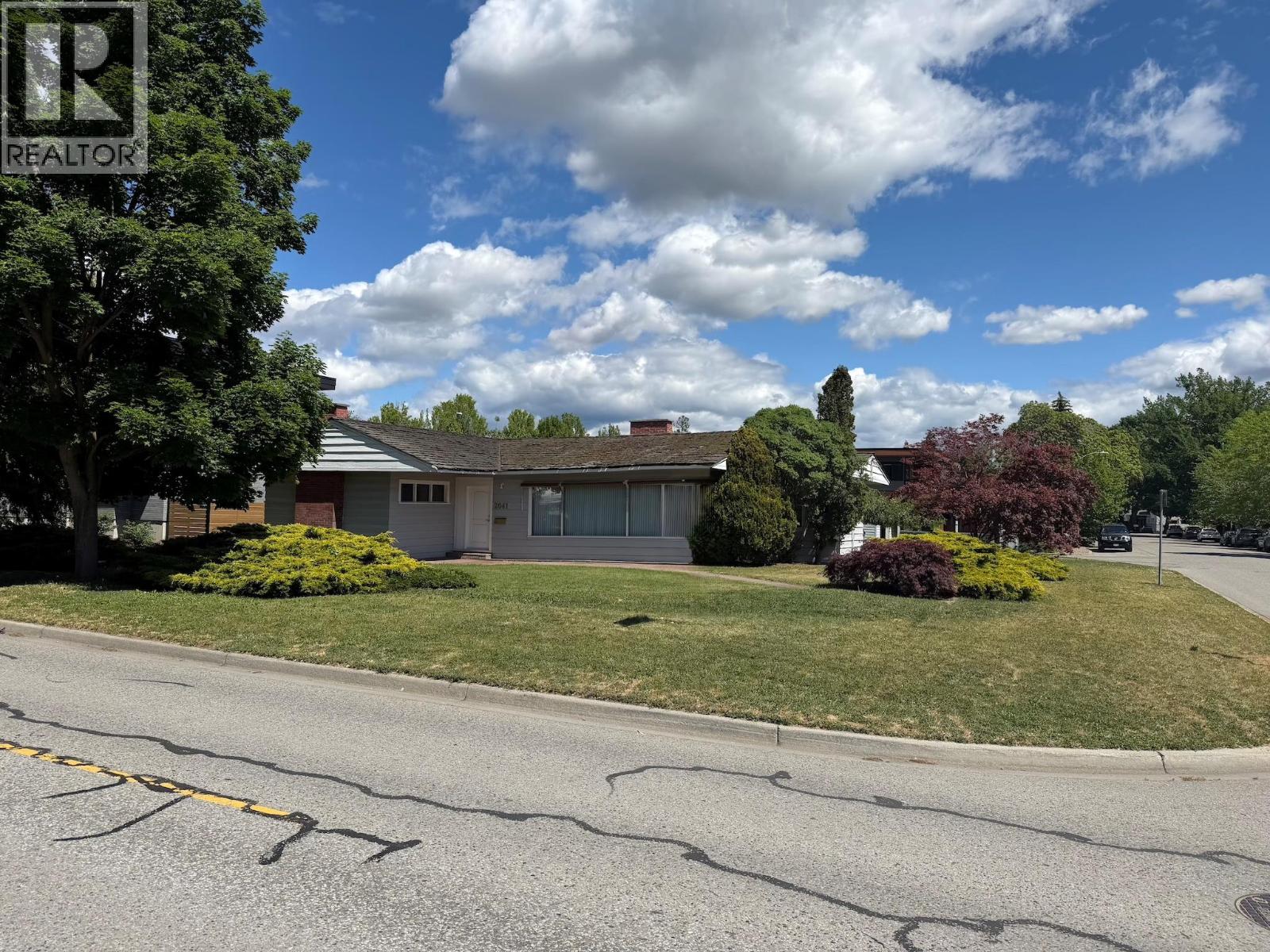 2041 Abbott Street - 13
