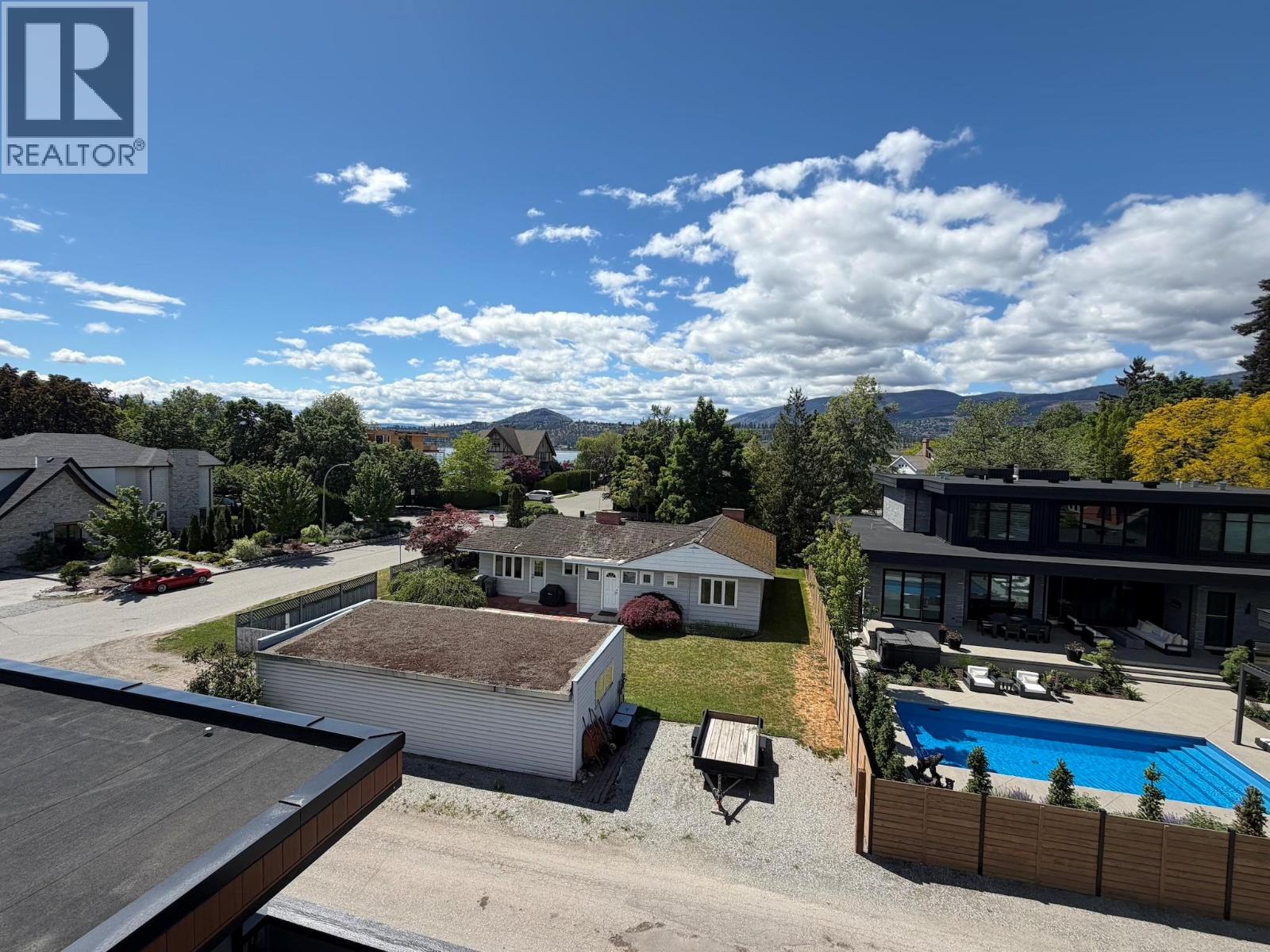 2041 Abbott Street - 1